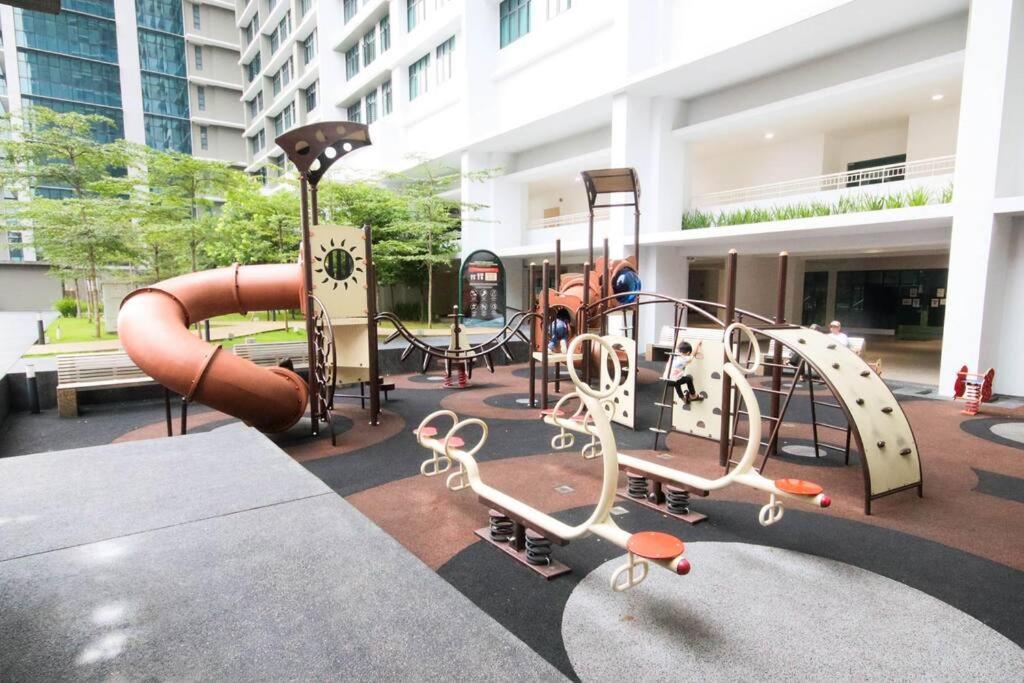 Legasi Kampung Baru By Airhost Apartment Kuala Lumpur Exterior photo